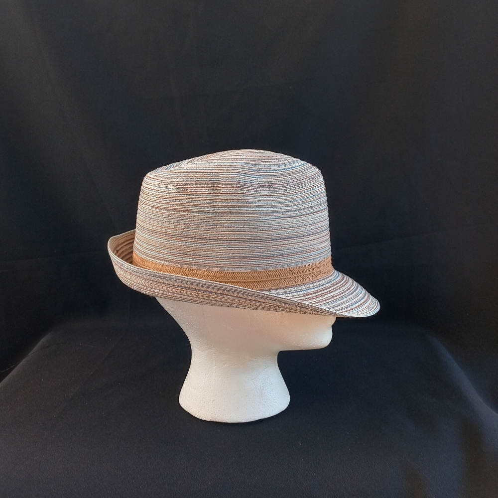 Women's hat